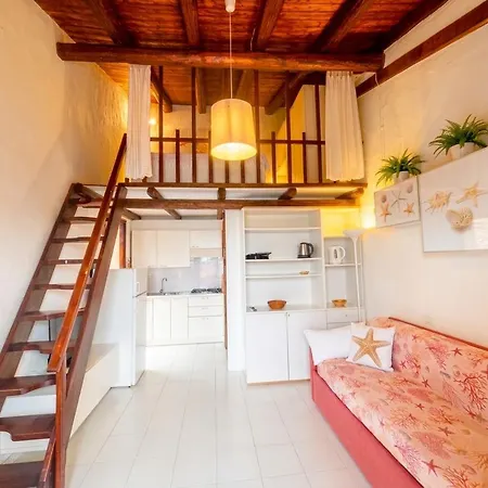 Daire Punta Est - Mono Levante Soppalco & Relax Capo Coda Cavallo